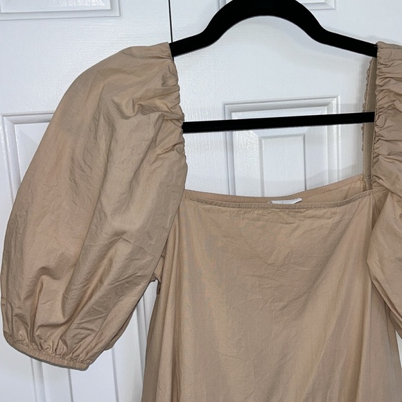 H&M Puff-Sleeved Dress - Picture 2 of 5